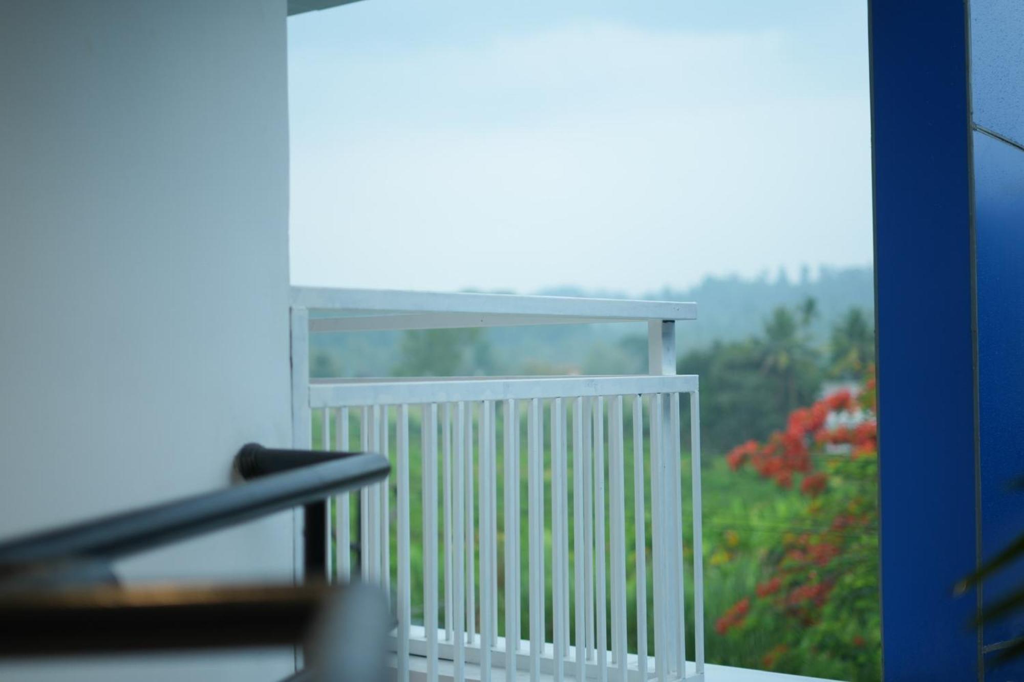 Rasha Residency Hostel Kalpetta Exterior photo